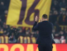 竞彩世界杯-埃弗顿转会动态：霍尔姆与库菲成新右后卫目标，莫耶斯欲强补阵容！