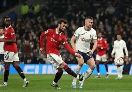 竞彩世界杯-火力全开！维拉VS曼联，英超强强对话燃爆全场