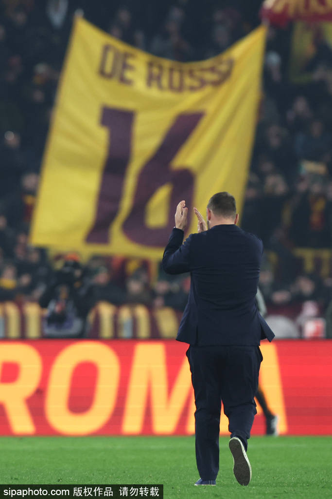 竞彩世界杯-埃弗顿转会动态:霍尔姆与库菲成新右后卫目标,莫耶斯欲强补阵容!